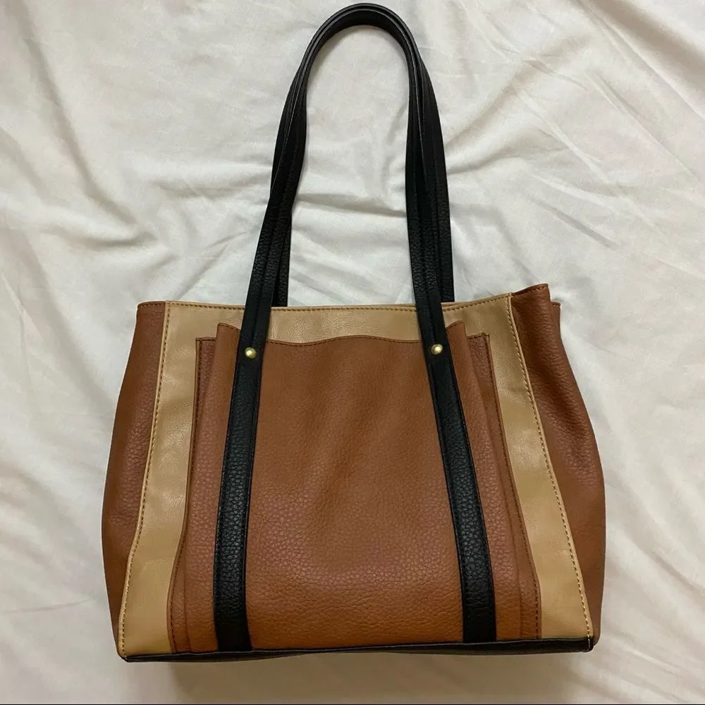 Relic tote purse - Picture 2 of 8
